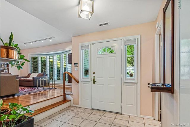45 Driftwood Drive, Port Washington, NY 11050