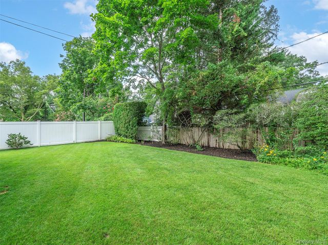 45 Driftwood Drive, Port Washington, NY 11050