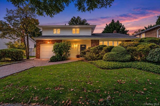 45 Driftwood Drive, Port Washington, NY 11050