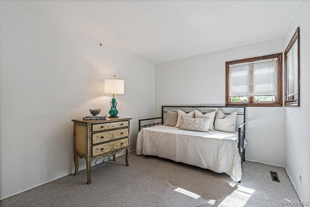 45 Driftwood Drive, Port Washington, NY 11050