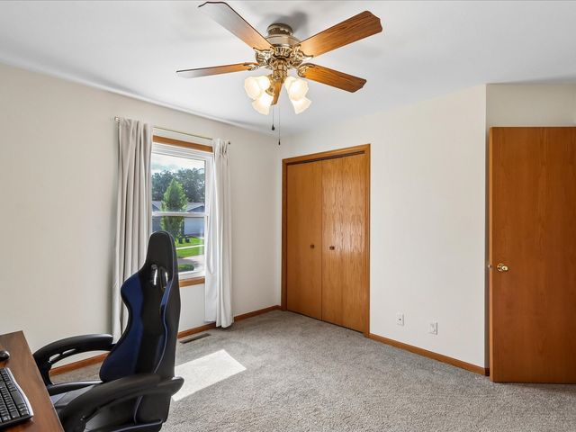 3612 King Drive SW, Cedar Rapids, IA 52404