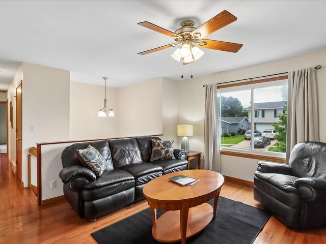 3612 King Drive SW, Cedar Rapids, IA 52404