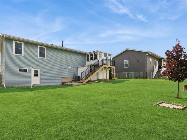 3612 King Drive SW, Cedar Rapids, IA 52404