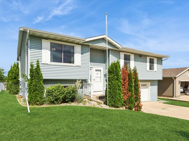3612 King Drive SW, Cedar Rapids, IA 52404