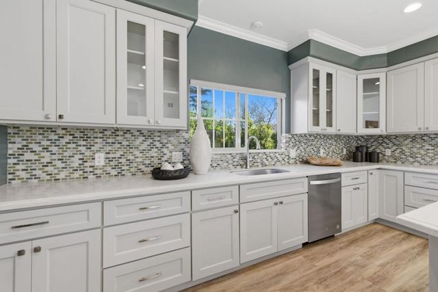 1054 Longfellow Avenue, Campbell, CA 95008