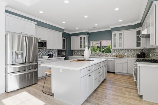 1054 Longfellow Avenue, Campbell, CA 95008