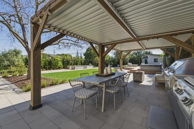 1054 Longfellow Avenue, Campbell, CA 95008