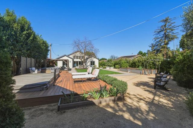 1054 Longfellow Avenue, Campbell, CA 95008