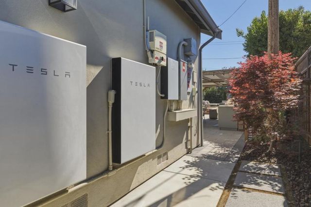 1054 Longfellow Avenue, Campbell, CA 95008