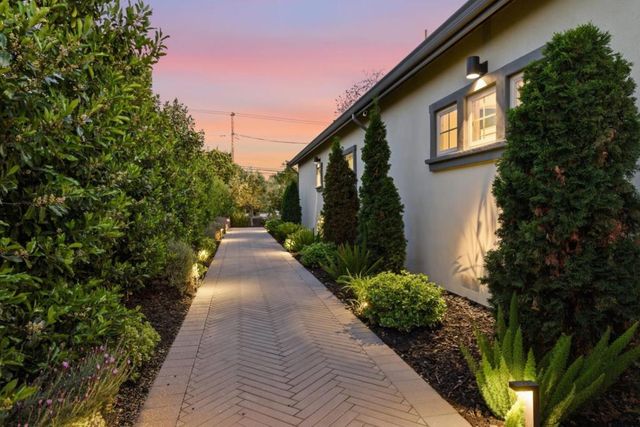 1054 Longfellow Avenue, Campbell, CA 95008