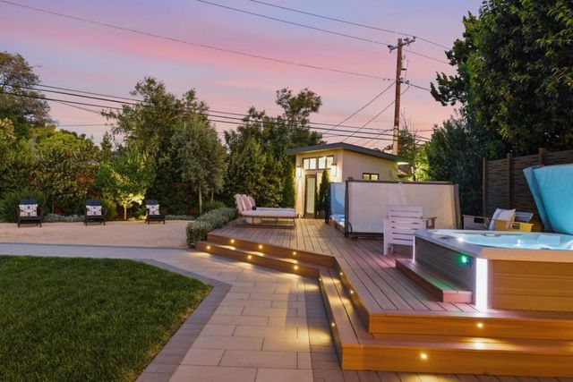 1054 Longfellow Avenue, Campbell, CA 95008