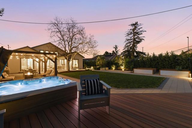 1054 Longfellow Avenue, Campbell, CA 95008