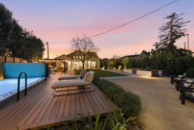 1054 Longfellow Avenue, Campbell, CA 95008