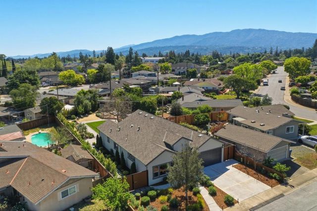 1054 Longfellow Avenue, Campbell, CA 95008