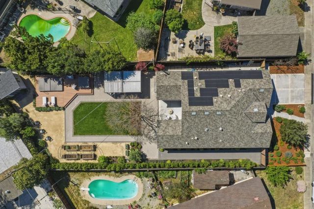 1054 Longfellow Avenue, Campbell, CA 95008