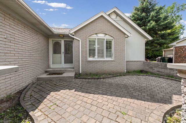 47121 Barbara Road, Macomb Twp, MI 48044