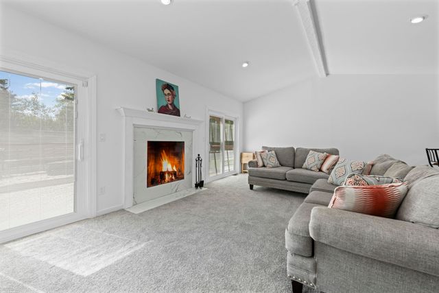 47121 Barbara Road, Macomb Twp, MI 48044