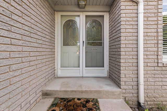 47121 Barbara Road, Macomb Twp, MI 48044