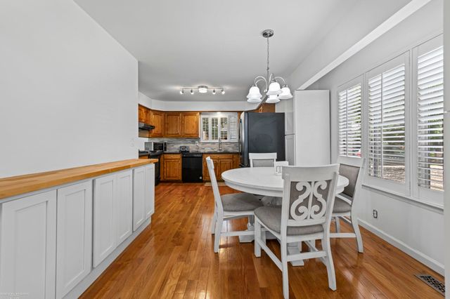 47121 Barbara Road, Macomb Twp, MI 48044