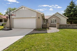 47121 Barbara Road, Macomb Twp, MI 48044