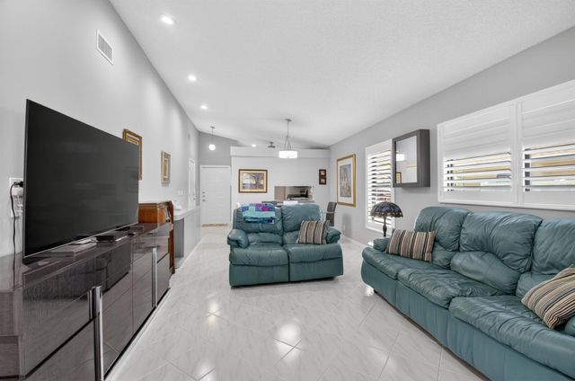 8188 Sweetbriar Way, Boca Raton, FL 33496