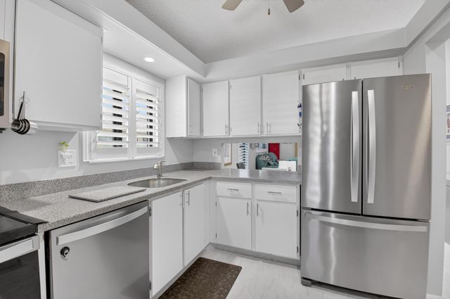 8188 Sweetbriar Way, Boca Raton, FL 33496