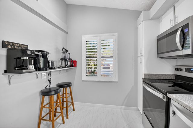 8188 Sweetbriar Way, Boca Raton, FL 33496