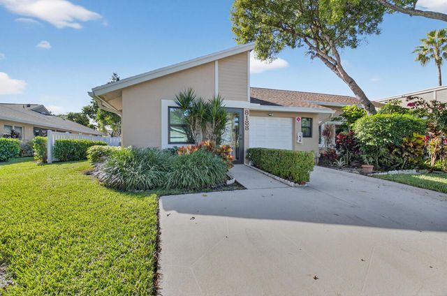8188 Sweetbriar Way, Boca Raton, FL 33496