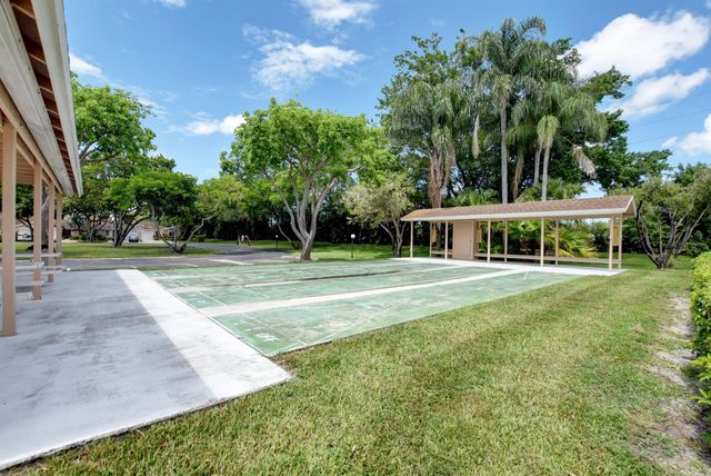 8188 Sweetbriar Way, Boca Raton, FL 33496