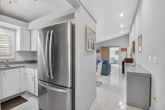 8188 Sweetbriar Way, Boca Raton, FL 33496