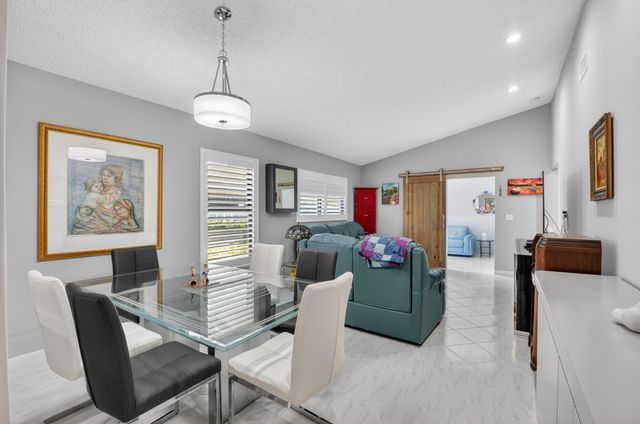 8188 Sweetbriar Way, Boca Raton, FL 33496