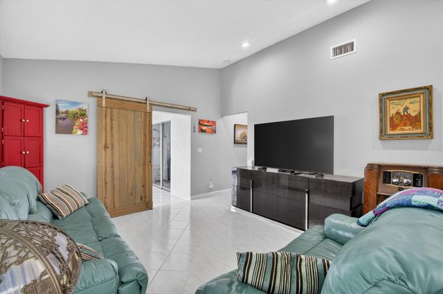 8188 Sweetbriar Way, Boca Raton, FL 33496