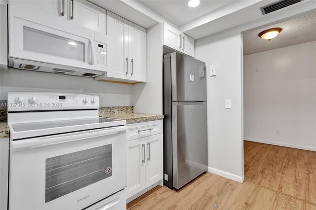 2441 SW 82nd Ave 205, Davie, FL 33324