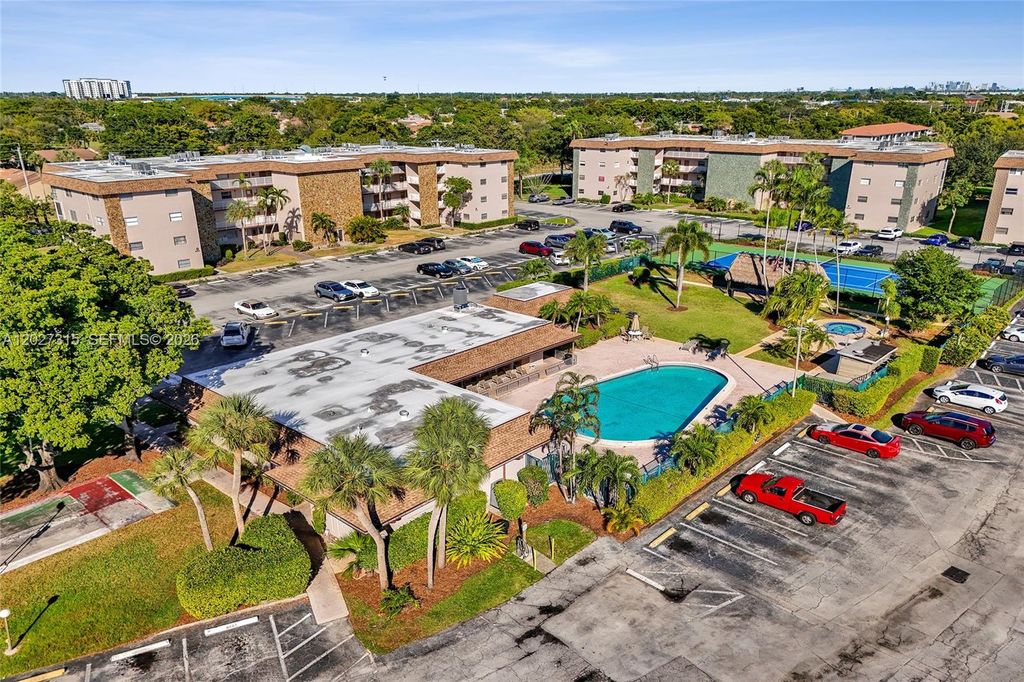 2441 SW 82nd Ave 205, Davie, FL 33324