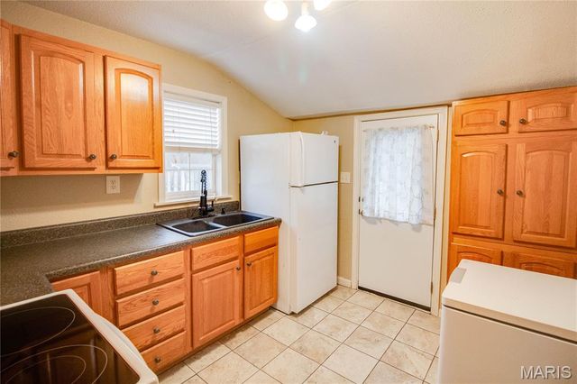 202 Truman Street, Bethalto, IL 62010