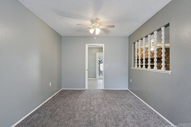 8203 Phoenix, Universal City, TX 78148