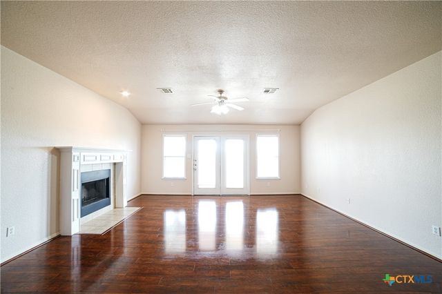 119 W Running Wolf Trail, Harker Heights, TX 76548