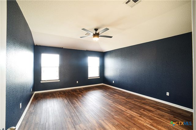 119 W Running Wolf Trail, Harker Heights, TX 76548