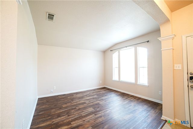 119 W Running Wolf Trail, Harker Heights, TX 76548