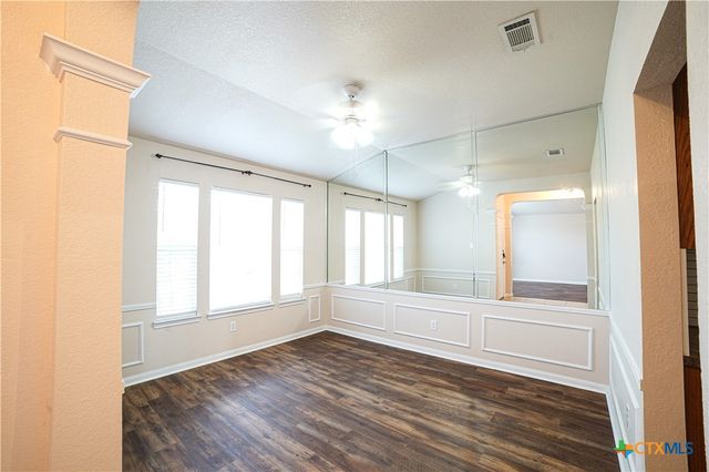 119 W Running Wolf Trail, Harker Heights, TX 76548