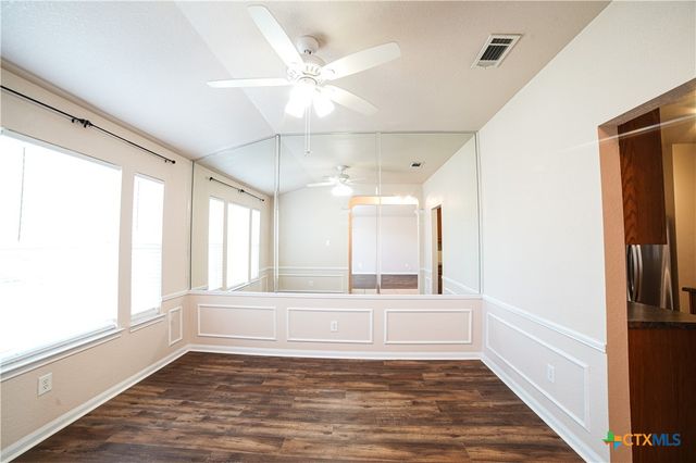 119 W Running Wolf Trail, Harker Heights, TX 76548