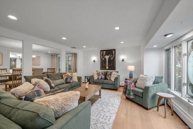 2 Joan Court, Woodbury, NY 11797