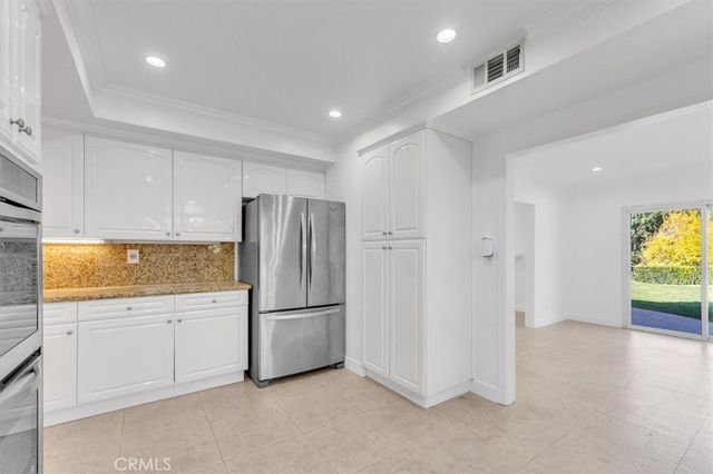 8201 Clemens, West Hills, CA 91304