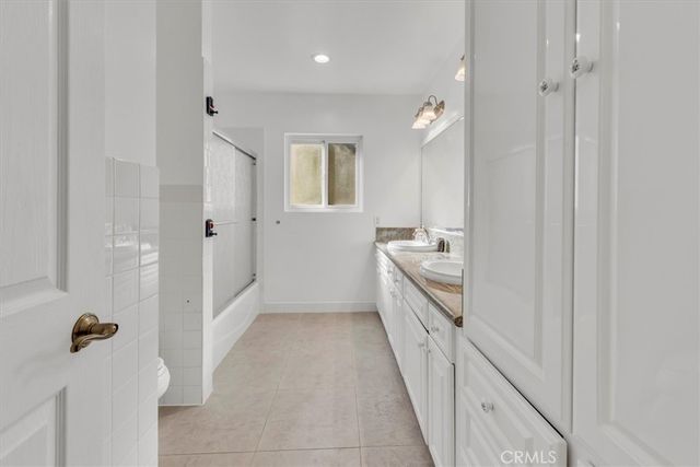 8201 Clemens, West Hills, CA 91304