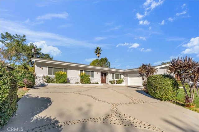 8201 Clemens, West Hills, CA 91304