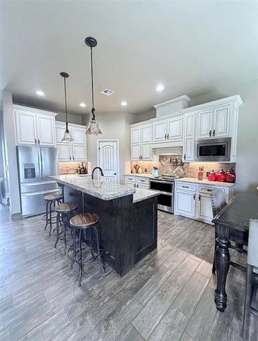7333 SW Pecan Meadow Dr, Lawton, OK 73505