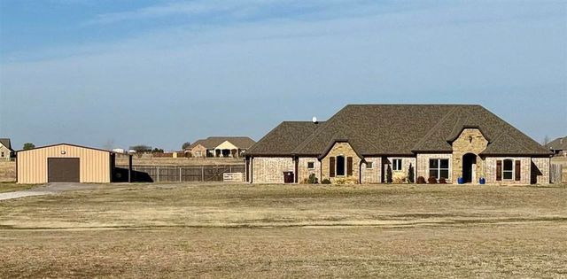 7333 SW Pecan Meadow Dr, Lawton, OK 73505