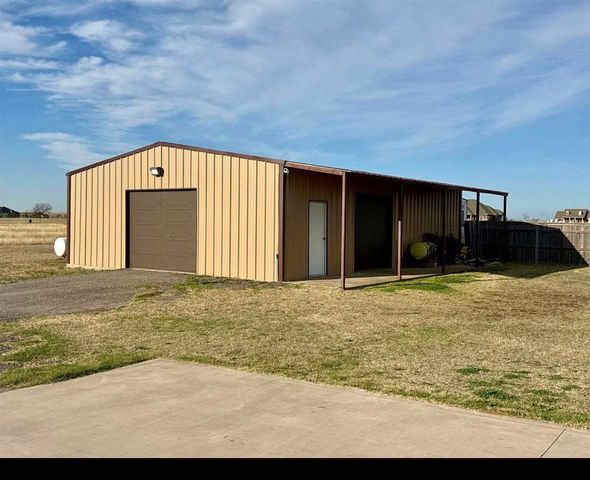 7333 SW Pecan Meadow Dr, Lawton, OK 73505