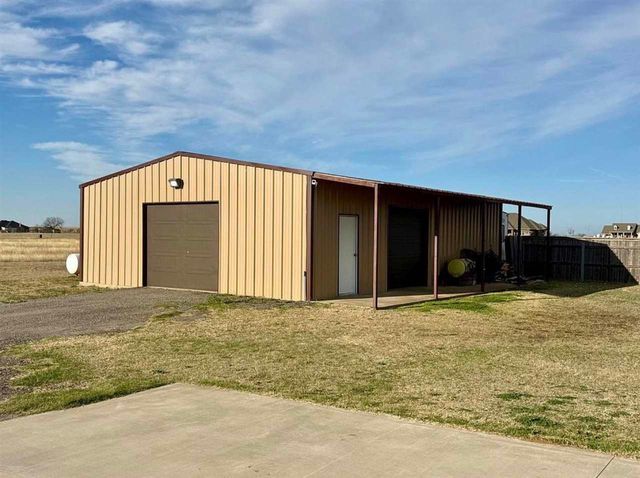 7333 SW Pecan Meadow Dr, Lawton, OK 73505