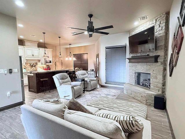 7333 SW Pecan Meadow Dr, Lawton, OK 73505